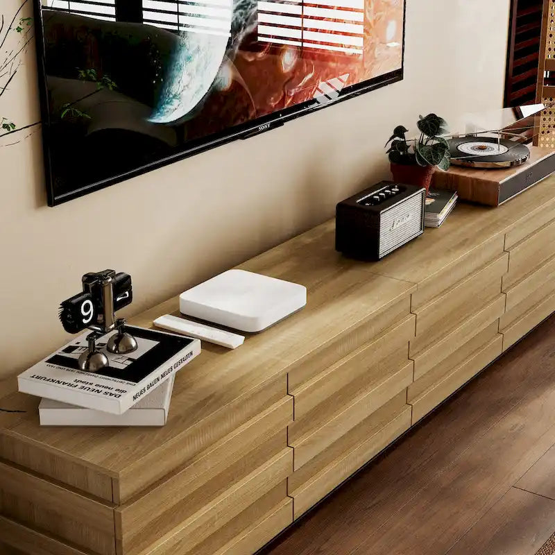 Meuble TV contemporain en bois : Design minimaliste et rangement fonctionnel