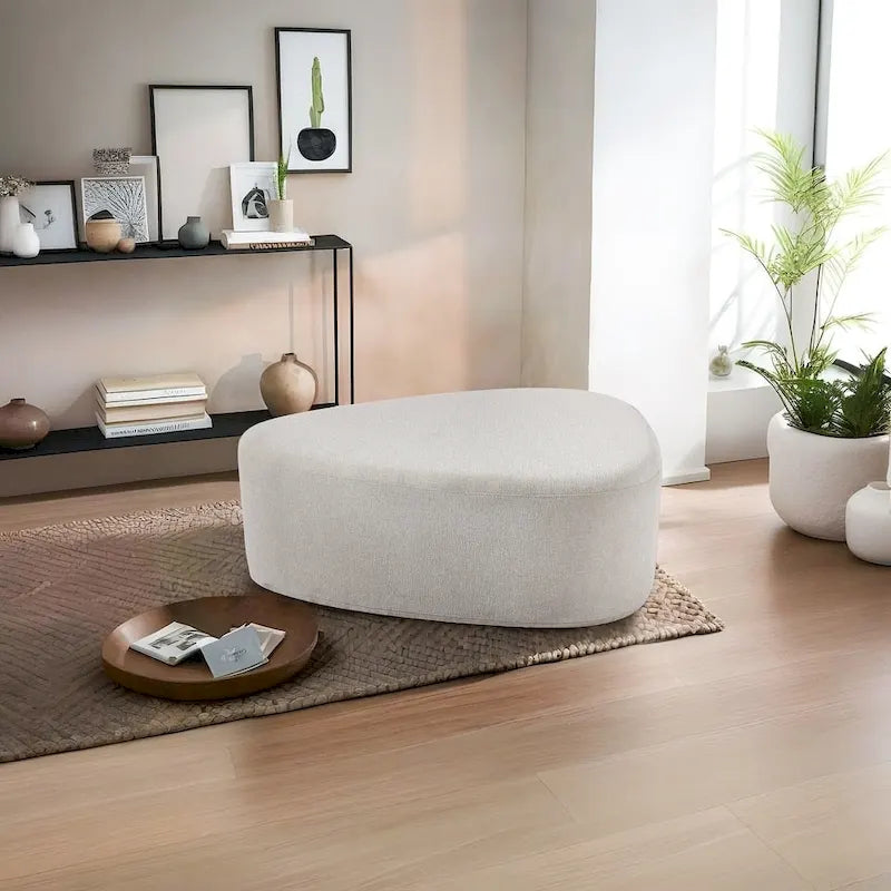 Ottoman rembourré en triangle arrondi de 43 po, grand pouf en tissu
