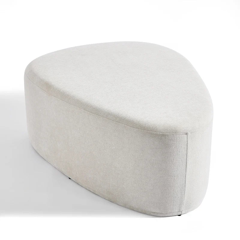 Ottoman rembourré en triangle arrondi de 43 po, grand pouf en tissu