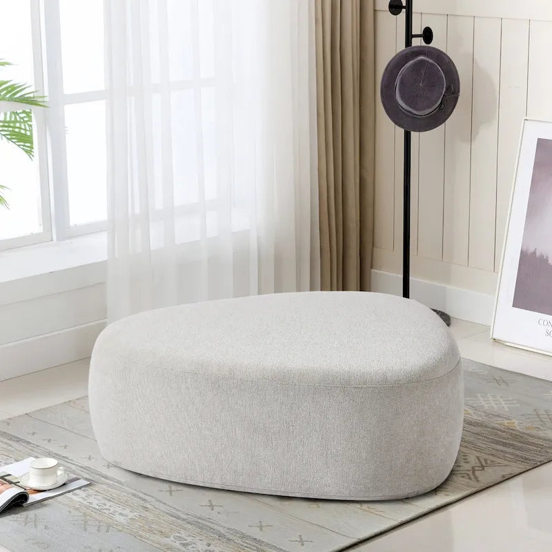 Ottoman rembourré en triangle arrondi de 43 po, grand pouf en tissu